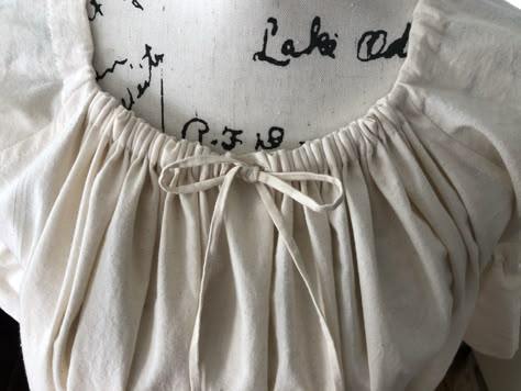 My Breelander Costume Pt 1: The Chemise – Elsie's Adventuring Sewing Aesthetic, Nightgown Pattern, 18th Century Costume, 18th Century Clothing, Ren Fair, Fun Outfits, Diy Clothes Design, Medieval Costume, Folk Dresses