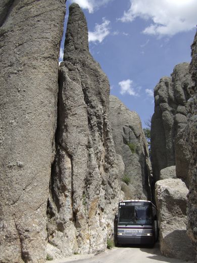 Needles Highway, South Dakota Road Trip, South Dakota Vacation, South Dakota Travel, Yellowstone Trip, Route 66 Road Trip, Dangerous Roads, Road Trip Places, Canada Road Trip