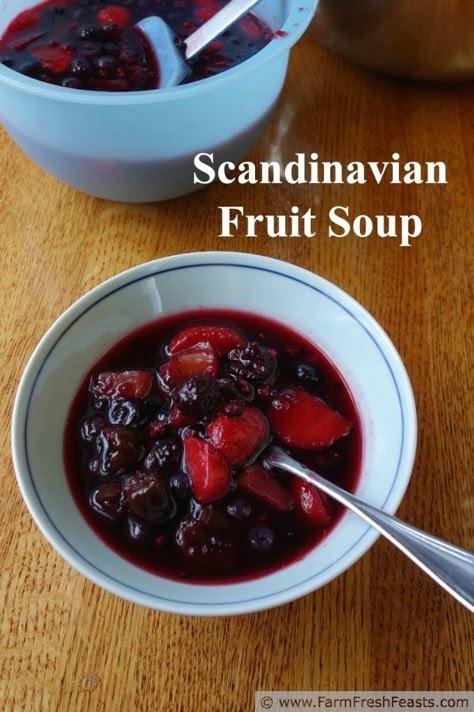 Farm Fresh Feasts: Scandinavian Fruit Soup for #ChristmasWeek. This lightly sweet dessert recipe is a nice accompaniment to a cookie plate. Scandinavian Brunch, Nourishing Desserts, Chilled Soups, Norwegian Cuisine, Norwegian Recipes, Scandinavian Holiday, Viking Food, Regional Recipes, Scandinavian Recipes