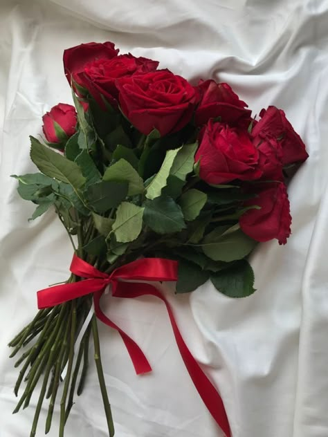 Received Flowers, Love Rose Flower, Red Roses Wallpaper, Taehyung Selca, Boquette Flowers, Red Rose Bouquet, Nothing But Flowers, Flower Therapy, Beautiful Bouquet Of Flowers