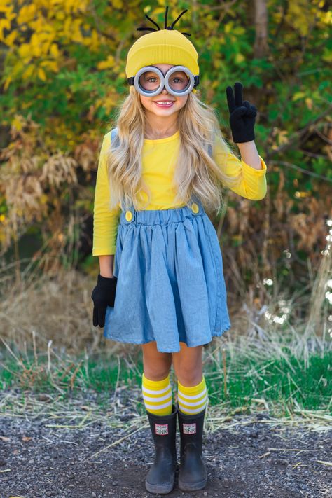 Fantasia Minion, Girl Minion Costume, Minion Dress Up, Diy Minion Costume, Cute And Easy Crochet, Minion Dress, Crochet Baby Dresses, Minions Kids, Minion Costume