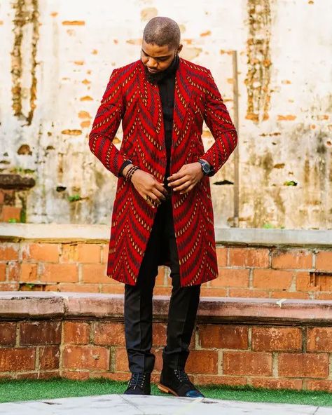 Ankara Fashion for Men: 42 Styles You Don't Wanna Miss – Svelte Magazine African Prom Suit, Ankara Suit, Chitenge Outfits, African Suit, Prom Suit, Worship Team, Men Coat, Male Kimono, African Clothes