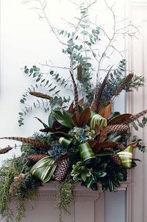 Christmas Flower Arrangements, Christmas Floral Arrangements, Christmas Arrangements, Christmas Mantels, Christmas Flowers, Deco Floral, Fireplace Mantel, Tree Ideas, Christmas Floral