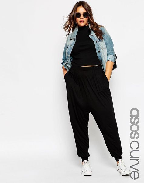 ASOS Curve | ASOS CURVE Harem Pants in Jersey at ASOS Plus-koon Muoti, Harem Pants Outfit, Plus Size Street Style, Plus Size Harem Pants, Summer Australia, Outfits Gorditas, Look Legging, Look Plus Size, Asos Curve