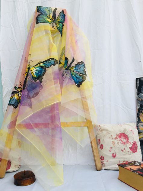 Handpainted organza duppatta Butterfly Fabric Painting, Handpainted Dupattas, Organza Butterfly, Painting Instagram, Hand Paintings, Butterfly Fabric, Fabric Paint Diy, Saree Painting, Painted Clothing