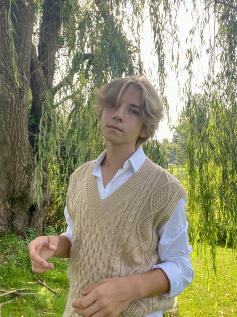 Picnic Male Outfit, Cottage Core Neutral, Cottage Core Aesthetic Clothes Men, Garden Party Male Outfit, Cottage Men Outfit, Aesthetic Gardening Outfits, Cottage Core Aesthetic Outfit Men, Cottage Core Outfits Masc, Cottage Core Party Outfit