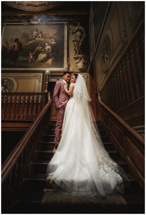 Bride and Groom on the stunning staircase as Moor Park wedding venue in Hertfordshire Formal Poses, Wedding Stairs, Wedding Staircase, Wedding Photography Guide, Queen Margaret, Vintage Wedding Photography, Wedding Couple Photos, Wedding Couple Poses, Bride Photography