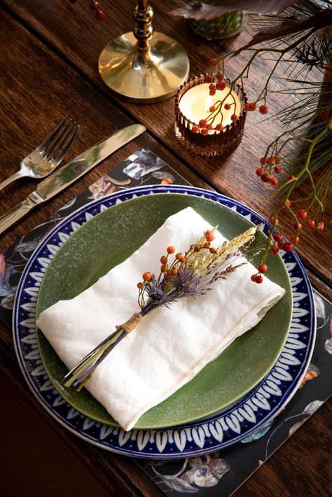 A Festive Floral Feast | Livingetc Flower Place Setting, Flower Place, Flower Places, Table Place Settings, Dried Eucalyptus, Asparagus Fern, Flowers Rose, Festive Tables, Winter Party