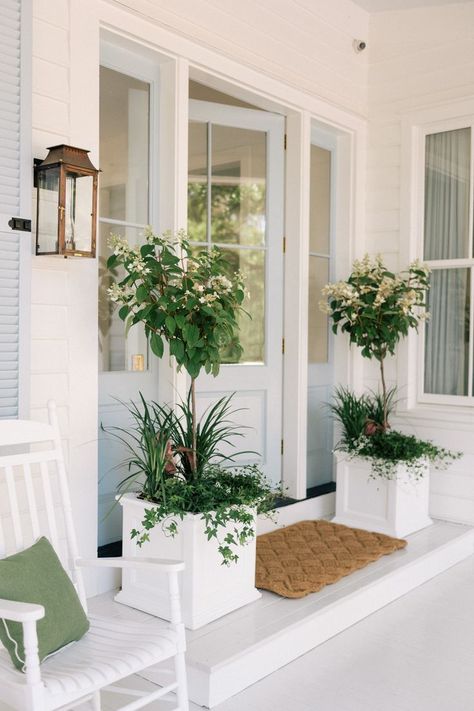 Our Front Porch Makeover - Gal Meets Glam Farmhouse Exterior Colors, Veranda Design, Front Porch Planters, Front Porch Makeover, Beautiful Front Doors, Building A Porch, Porch Planters, Front Porch Design, Porch Makeover