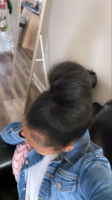 Black Girls Silk Press, Silk Press Natural Hair, Hairstyle Inspo, 4c Natural, Popular Sneakers, Silk Press, Care Hair, Hair Natural, Different Hairstyles