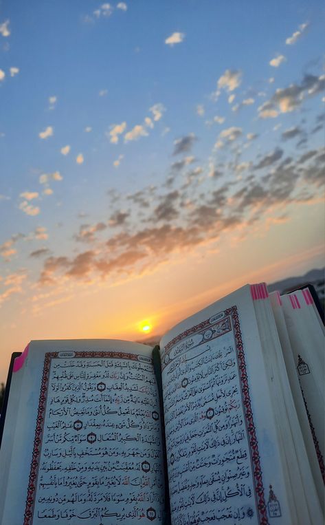 #quran #sky #sunset Muslimah Photography, Al Qur'an Photography, Al Qur'an Aesthetic, Old Paper Background, Qur'an Photography, Floral Cards Design, Mecca Wallpaper, Beautiful Quran Verses, Muslim Pictures