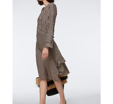 Dorothee Schumacher - Striped Sensation Silk Dress Strip Dress Outfit, Strip Dress, Work Outfits Frauen, Office Clothes, Fabric Inspiration, Stripped Dress, Designer Dresses Casual, 2020 Fashion, Indian Designer Wear