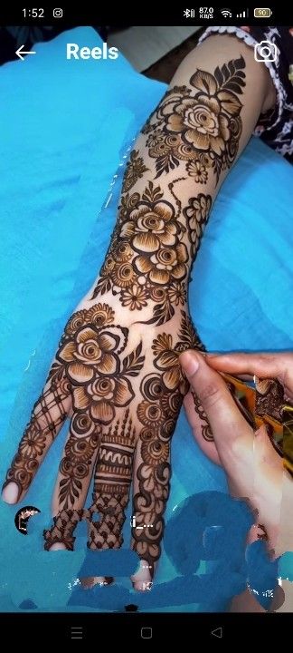 Mehndi Designs Front Hand Khafif, Mehdi Full Hand Design, Mehndi Designs Khafif Full, Full Hand Mehendi Design Bridal Mehndi, Mahandi Design Back Hands Full, Full Hand Khafif Mehndi Designs, Mehendi Designs Khafif Full Hand, Elegant Bridal Mehndi Designs, Mehendi Designs For Hands Khafif