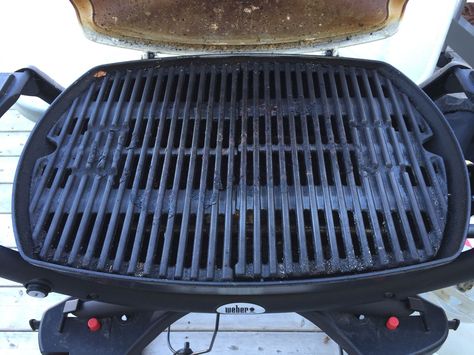 Keeping Your Q In Perfect Shape | Weber.com Weber Bbq Recipes, Webber Bbq, Weber Q Recipes, Weber Grill Recipes, Bbq Weber, Weber Recipes, Weber Grills, How To Clean Bbq, Weber Bbq