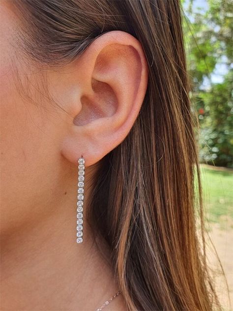 Silver Drop Earrings Prom, Silver Earring Stack Prom, Formal Earrings Silver, Silver Drop Earrings Simple, Semi Ideas, Hoco Jewelry, Prom Jewelry Earrings, Silver Prom Jewelry, Tennis Earrings