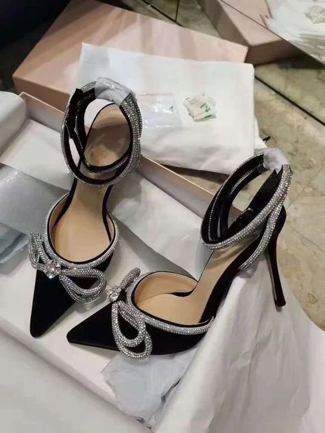 Hak Tinggi, Pretty Heels, Heels Aesthetic, Dr Shoes, Fashion Shoes Heels, Shoes Heels Classy, Cute Shoes Heels, Prom Heels, Heels Classy