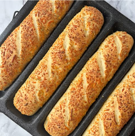 Subway Italian Herb & Cheese Bread: Copycat Recipe - Better Baker Club Submarine Bread Recipe, Italian Herb And Cheese Bread, Herb Cheese Bread, Herb And Cheese Bread, Subway Copycat, Italian Cheese Bread, Subway Bread, Bread Italian, Italian Bread Recipes