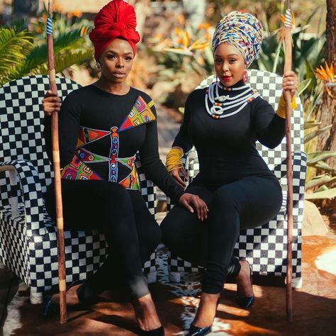 Africa | Lifestyle | People on Instagram: “Happy Heritage Day South Africa! 🇿🇦” Happy Heritage Day South Africa, Happy Heritage Day, Seshweshwe Dresses, Heritage Day South Africa, Occasional Outfits, Africa Chic, South African Celebrities, Native Outfits, African Head Dress