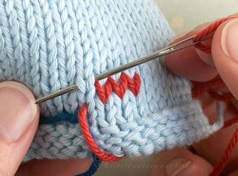 Swiss Darning, Duplicate Stitch, Knitting Help, Little Cotton Rabbits, Knitting Instructions, Crewel Embroidery, Knit Stitch, Knitting Tutorial, Knitted Hat