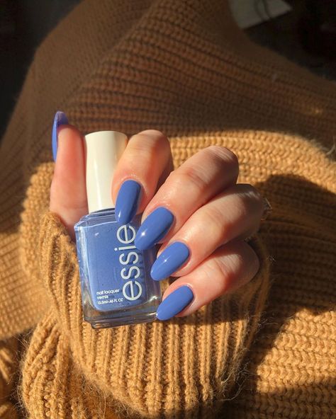 a lil pop of periwinkle never hurt no one 💜 @sedjames #pretasurfer | Instagram Farewell Nails, Nail Designs Teal, Blue Nail Polish Colors, Periwinkle Nails, Nail Paint Shades, Blue Nail Polish, Blue Nail Designs, Blue Nail, Paint Shades