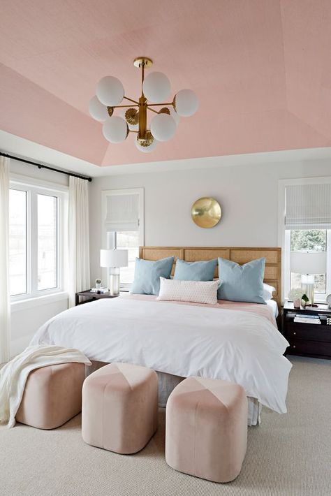 an elegant modern bedroom with a pink ceiling and color block ottomans, blue pillows and touches of gold Dekorasi Kamar Tidur, Pink Bedrooms, Pretty Bedroom, Master Bedrooms Decor, Wallpaper Bedroom, Pink Walls, Room Ideas Bedroom, Room Decor Bedroom, New Room