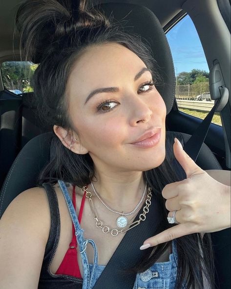 Janel Parrish, Pretty Little Liars, Celebrity Crush, Eye Candy, My Girl, Actresses, Actors, Instagram Photos, Photo And Video