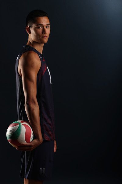 Micah Christenson, Usa Volleyball Team, Volleyball Men, Volleyball Team Pictures, Sports Photoshoot, Volleyball Photography, Volleyball Senior Pictures, Volleyball Wallpaper, Usa Volleyball