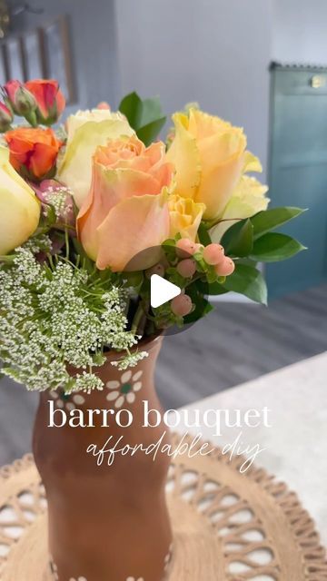 ɢᴇɴᴇᴠɪᴇᴠᴇ ᴄᴀʀʀᴀɴᴢᴀ on Instagram: "Barro bouquet an affordable diy 🤗  The perfect gift or decor for your casita 🫶🏼 • • #flowers #mothersday #ramo #barro #diy #flowerideas #floraldesign #budget #giftideas #flores #cheap #trendingreels #viral #mexican #explore #exploremore" Mexican Mothers Day, Mexican Flowers, Mexican Theme, Creative Flower Arrangements, Diy Bouquet, Center Pieces, Flowers Diy, Party Time, Floral Arrangements