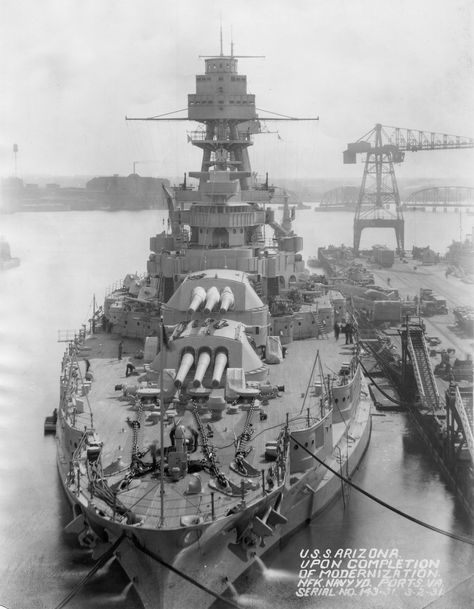 USS Arizona (BB-39) at Norfolk Naval shipyard after 1931 modernization Uss Arizona Memorial, Us Battleships, Battle Ships, Uss Arizona, Us Navy Ships, Pearl Harbor Attack, Aircraft Carriers, Naval History, Harbin