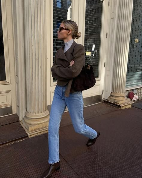 Elegant Minimalist Outfit, Claire Rose Cliteur, Claire Rose, Street Style Winter, Cropped Blazer, Chic Outfit, Mode Inspo, Autumn Outfit, Outfit Inspo Fall