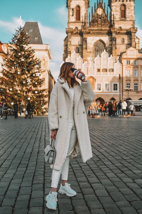 White Teddy Coat Outfit, Bear Coat Outfit, Teddy Bear Coat Outfit, White Teddy Coat, Nyc January, Teddy Coat Outfit, Cream Teddy Bear, Max Mara Coat, Teddy Bear Coat