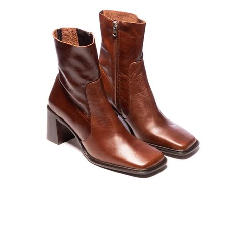 Wismar Chestnut Leather – L'INTERVALLE Able Boots, Mid Calf Leather Boots, Cute Winter Boots, Shop Door, Chestnut Leather, Brown Leather Shoes, Shoe Inspo, Fall Fits, Leather Boots Women