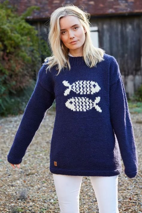 Padstow Sweater Men's and Women's unisex hand knitted unlined wool jumper. A sloppy joe sweater with a relaxed fit. Retro fish motif on the front and back. A revival brought back from the 90s. Fair trade and handmade in Nepal. Pull Bleu Marine, Marine Design, Oversize Pullover, Pull Oversize, Sloppy Joe, Navy Blue Sweater, Denim Hat, Fishing Women, Kids Outerwear