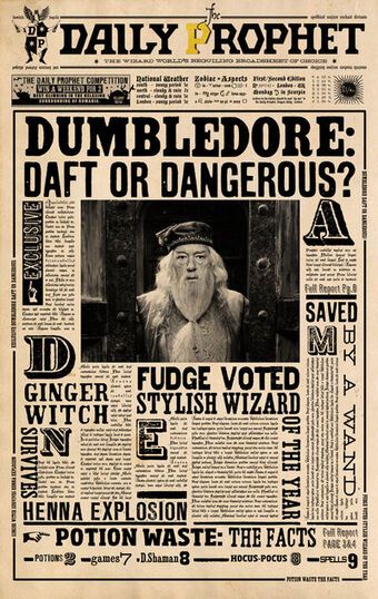 Harry Potter Newspaper, Harry Potter Christmas Party, Harry Potter Kawaii, Harry Potter Weihnachten, Poster Harry Potter, Harry Potter Posters, Classe Harry Potter, Harry Potter Free, Imprimibles Harry Potter