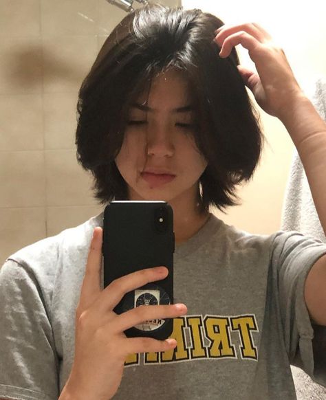 Tomboys With Short Hair, Boy Cut Haircuts For Women, Boy Haircuts For Women, Boy Cute Haircuts For Women, Boy Haircut For Women, Masculine Women Haircut, Tom Boy Hair, Short Masculine Haircuts For Women, Boyish Haircut For Women