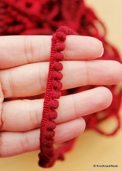 Maroon Embroidery, Art Altéré, Embroidery Crochet, Beading Netting, Embroidered Leaves, Crochet Wool, Types Of Embroidery, Hexagon Pattern, Lace Trims