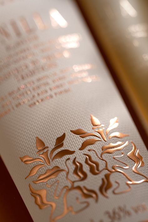 Grand Cavalier Vanilla Flavour – Packaging Of The World Cognac Packaging, Sauce For Rice, Drink Packaging, Drinks Packaging Design, Alcoholic Drink, Golden Pattern, Beer Packaging, Conceptual Design, Luxury Packaging