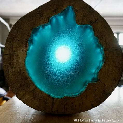 Log Table, Diy Outdoor Table, Diy Led, Pump House, Money Makers, Diy Plant Stand, Conscious Living, Led Diy, Pool Noodles