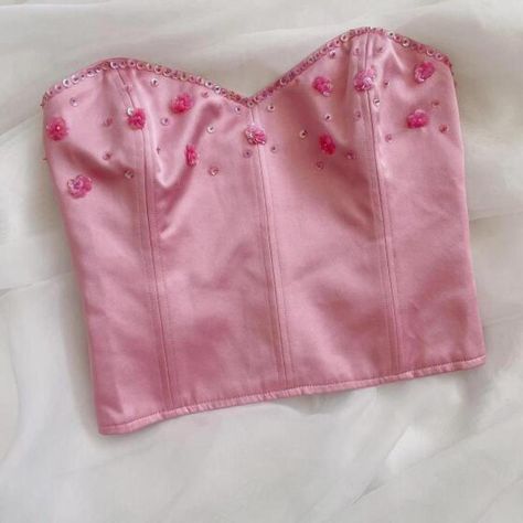 Pink Bustier, Taylor Swift Tour Outfits, Vintage Betsey Johnson, Pink Corset, Future Clothes, 2000s Fashion Outfits, Crop Top Outfits, 2000s Fashion, 90s Fashion