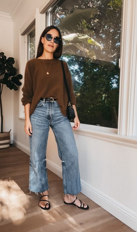 Chilly Mornings, Warm Days | Natalie Borton Womens Fall Jeans Outfits, 40 Something Style, Midsize Denim Jacket Outfit, Windy Day Outfit For Work, Women In Their 30s Fashion, Southern California Outfits, Spring Casual Outfits 2023, 2023 Styles For Women, Natalie Borton Style