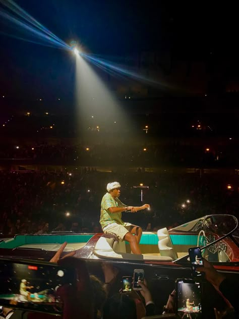 Tyler, The Creator riding a boat to the second stage in Chicago!! Concert Aesthetic Tyler The Creator, Tyler The Creator Aesthetic Concert, Frank Ocean Concert Aesthetic, Concert Tyler The Creator, Tyler The Creator On Stage, Sza Frank Ocean Tyler The Creator, Tyler The Creator Performing, Tyler The Creator Show, Frank Ocean Concert