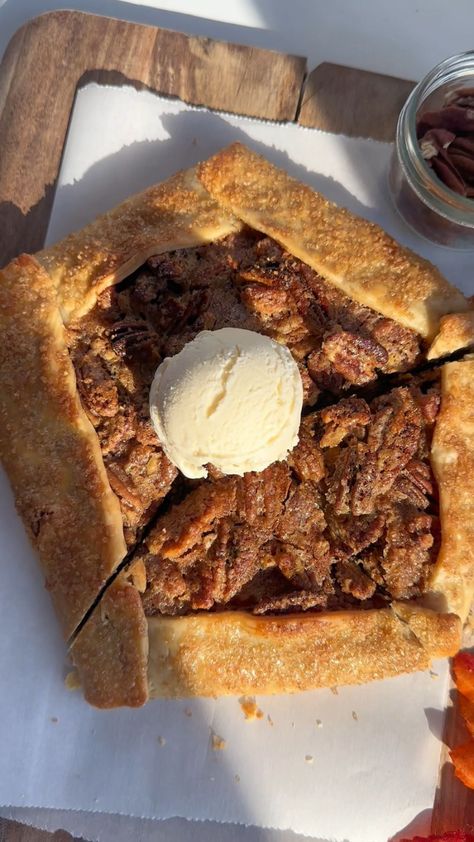 Pie Crust Made With Pecans, Pecan Flour Pie Crust, Pecan Crust Pie Dessert Recipes, Pecan Pie Galette, Pie Crust Recipe For Pecan Pie, Pecan Galette, Gf Thanksgiving, Premade Pie Crust, Pie Crust Cookies