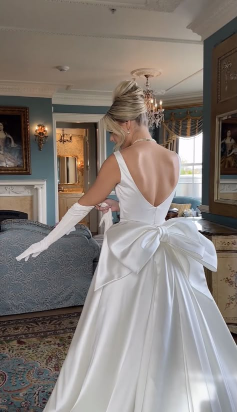 Wedding Dress With Gloves, Dress And Gloves, Bow Wedding Dress, Pretty Wedding Dresses, White Wedding Dress, Dream Wedding Ideas Dresses, Classy Wedding, Satin Wedding Dress, Wedding Mood