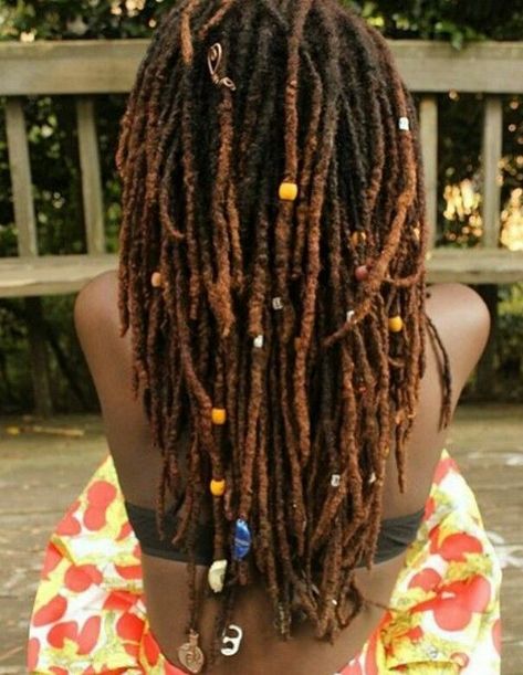 Modern Renaissance: Hairstyles That Blend Old and New Woman Freeform Locs, Layered Dreadlocks, Layered Locs, Orange Locs, Viral Haircut, Earthy Outfits Aesthetic, Bob Pixie Haircut, Freeform Locs, Short Bob Pixie