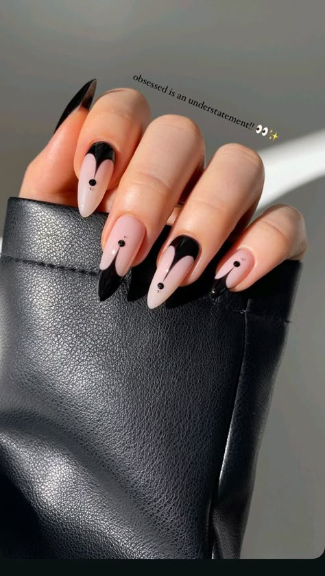 Unghie Nail Art, Witchy Nails, Gothic Nails, Edgy Nails, Goth Nails, Almond Nails Designs, Get Nails, Fire Nails, Funky Nails