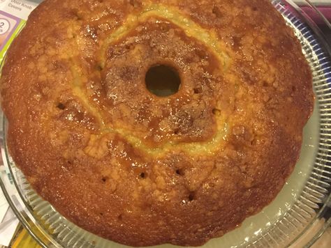 Butter Rum Cake, Buttered Rum Cake, Perfect Pound Cake, Cats In Winter, 7up Pound Cake, Rum Cake Recipe, Butter Rum, Buttered Rum, Hot Buttered Rum