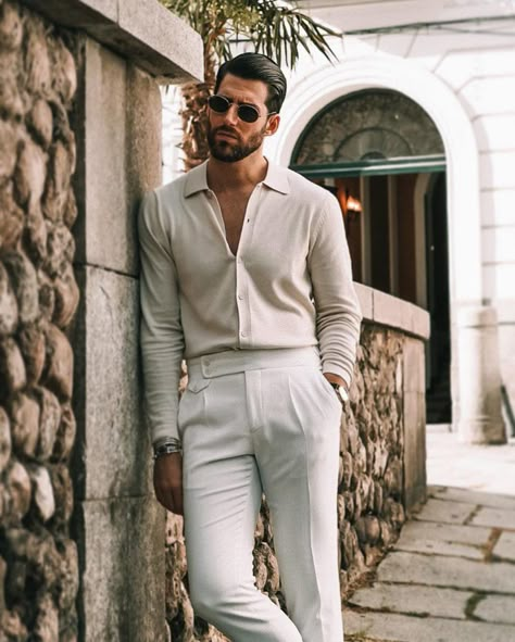 TOP 7 STYLE TIPS FOR MEN - Arte & Lusso Sprezzatura Style For Men Summer, Italian Mens Fashion Classy, Italian Suits For Men Classy, Italian Men Style, Outfits Quotes, Italian Mens Fashion, Mens Summer Outfits, Wedding Outfit Men, Men Photoshoot