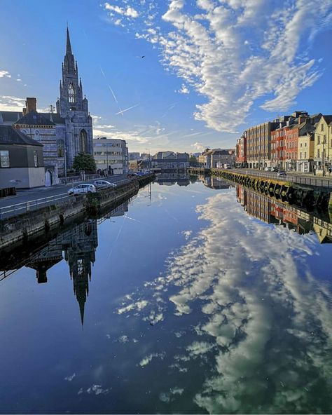 Cork_daily on Instagram: “Rise and shine sleepy heads 😴 ☘️💚🇮🇪 - 📸 by @liamy_j 📸 selected by @podonline - #cork #city #sky #morning #thrusday #ireland #picoftheday…” Ireland Aesthetic, Wallpaper 2024, Cork City, Sleepy Head, City Sky, Cork Ireland, Rise And Shine, Freedom Fighters, Galway