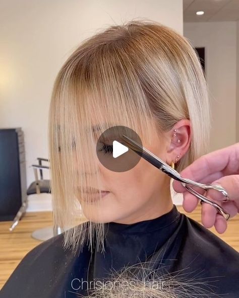 Fringe On Straight Hair, Big Fringe Hairstyles, Bobs With Bangs For Fine Hair, Growing Out Fringe Hairstyles, Choppy Bangstyle Hair Medium, How To Style A Fringe, Long Bob Hairstyles With Fringe, How To Cut A Fringe, Concave Fringe