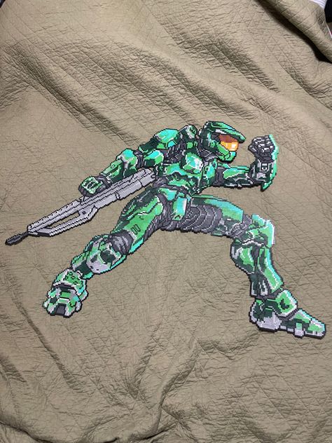 Halo Perler Beads, Melty Bead Designs, Bead Templates, Halo Master Chief, Beads Ideas, Melty Beads, Iron Beads, Pixel Art Pattern, Perler Bead Art